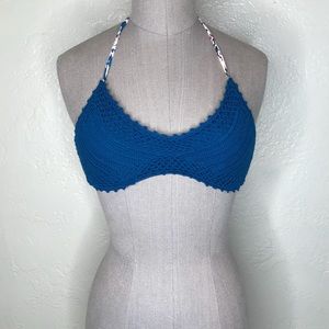 Xhilaration blue crochet knit bikini top